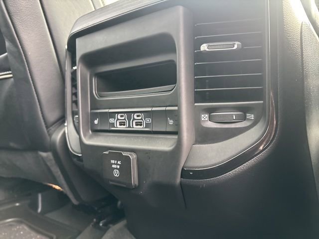 Used 2022 RAM 1500 Limited w/ Body Color Bumper Group image 17
