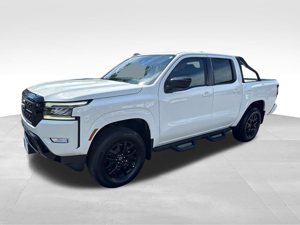 Used 2023 Nissan Frontier SV w/ Midnight Edition Package AWD/4WD image 3