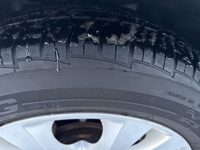 Used 2010 Ford Taurus SEL image 8