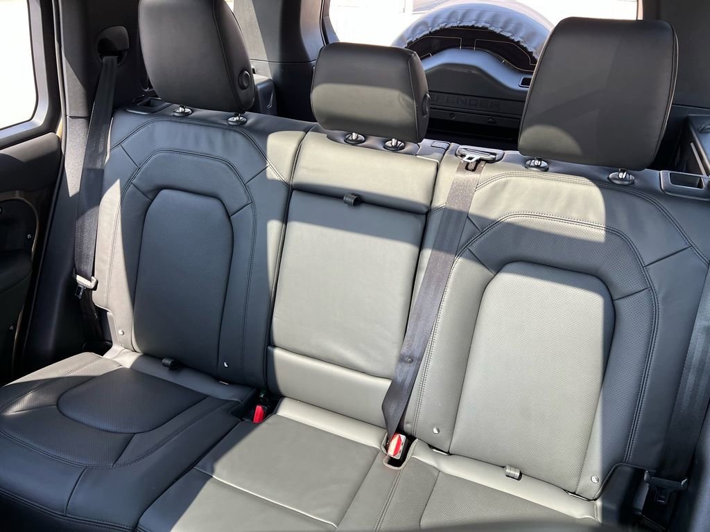 New 2026 Land Rover Defender 110 X-Dynamic SE AWD/4WD image 21