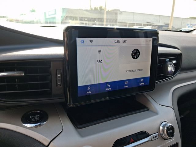 Used 2024 Ford Explorer XLT image 18