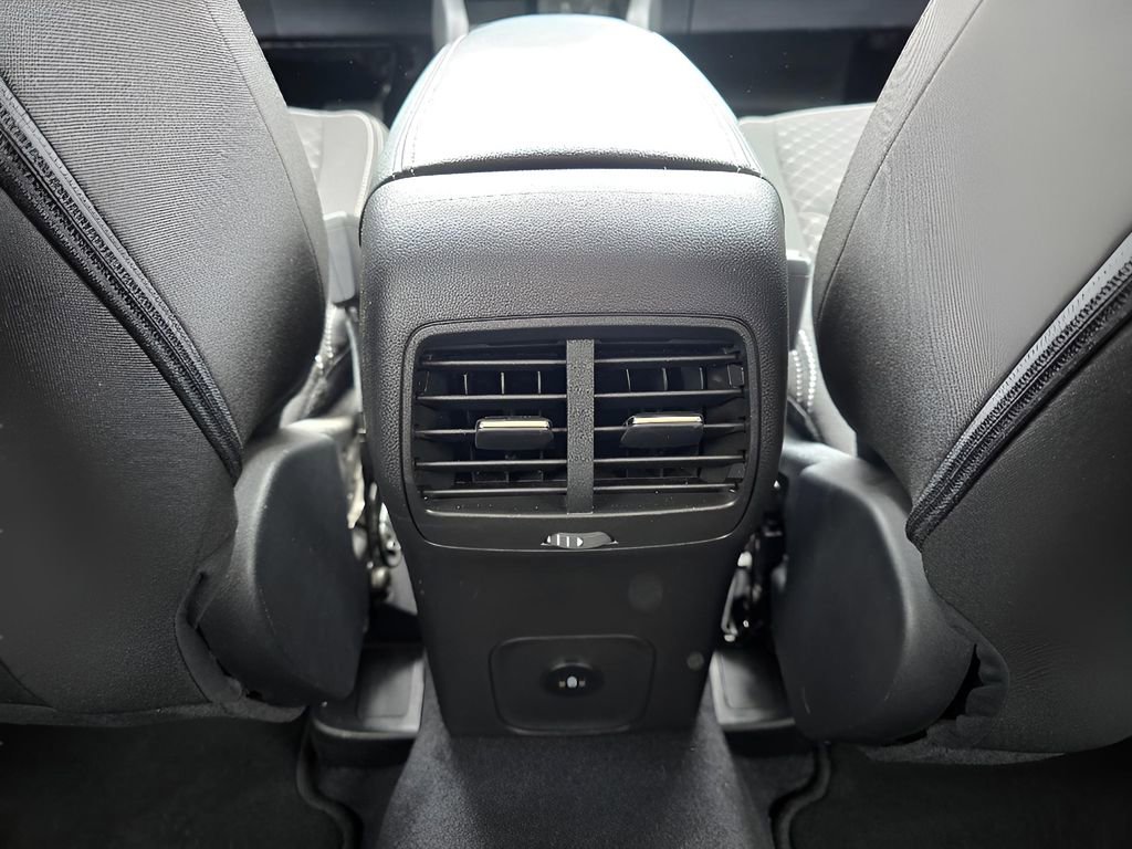 Used 2024 Ford Escape Active AWD/4WD image 11