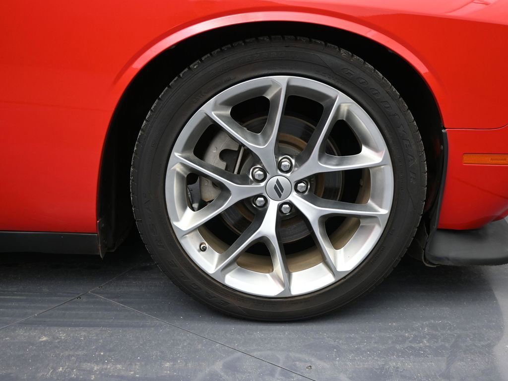 Used 2022 Dodge Challenger GT image 28