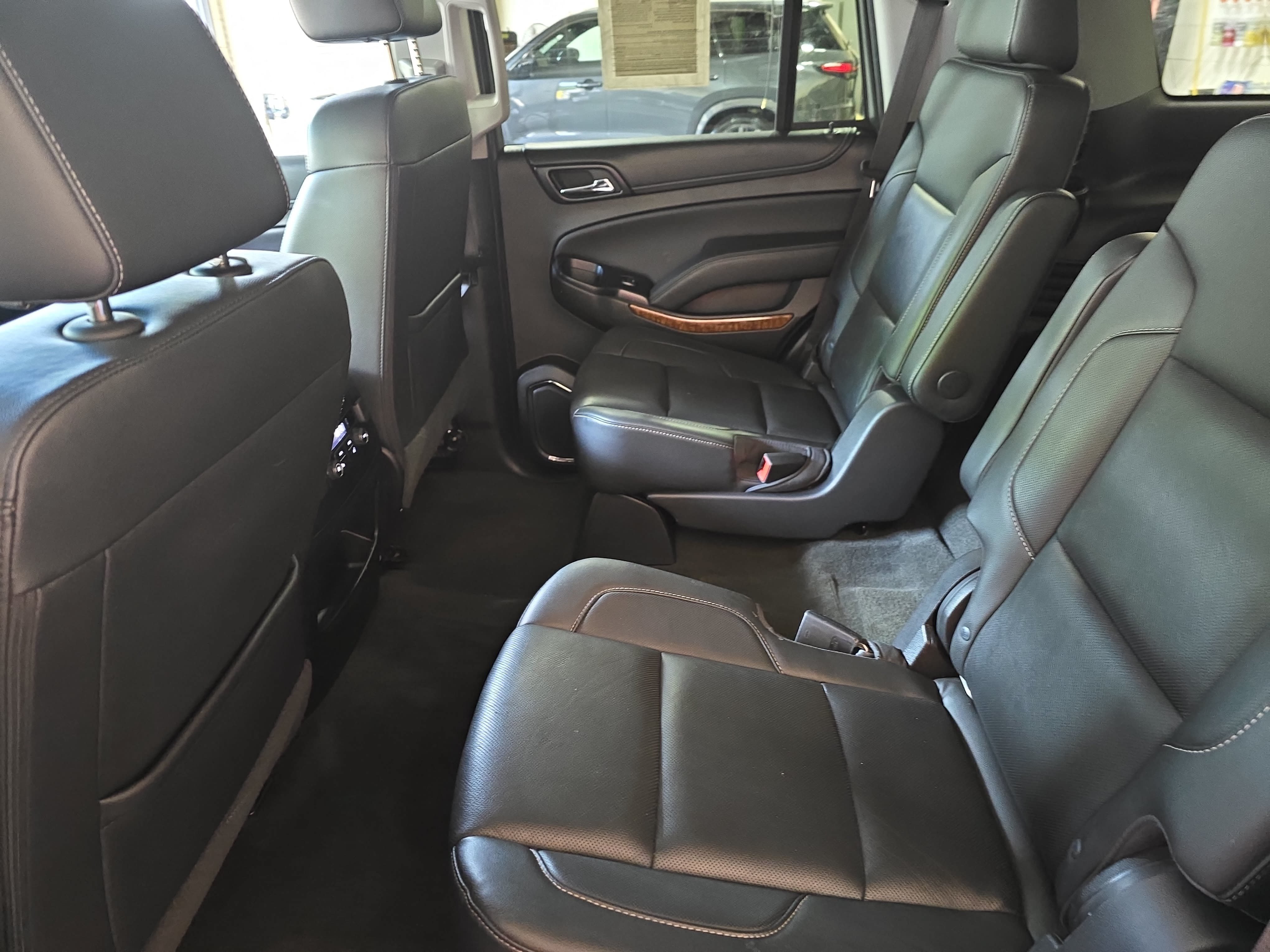Used 2018 Chevrolet Tahoe Premier AWD/4WD image 15