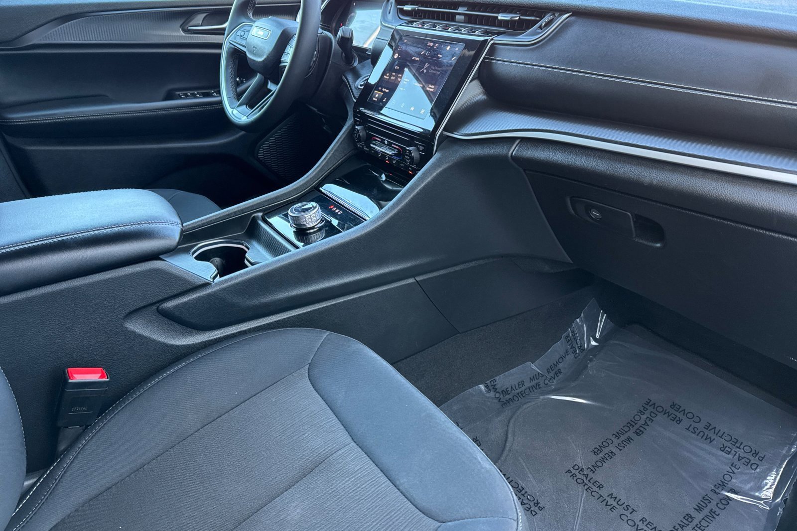 Used 2023 Jeep Grand Cherokee L Laredo image 19