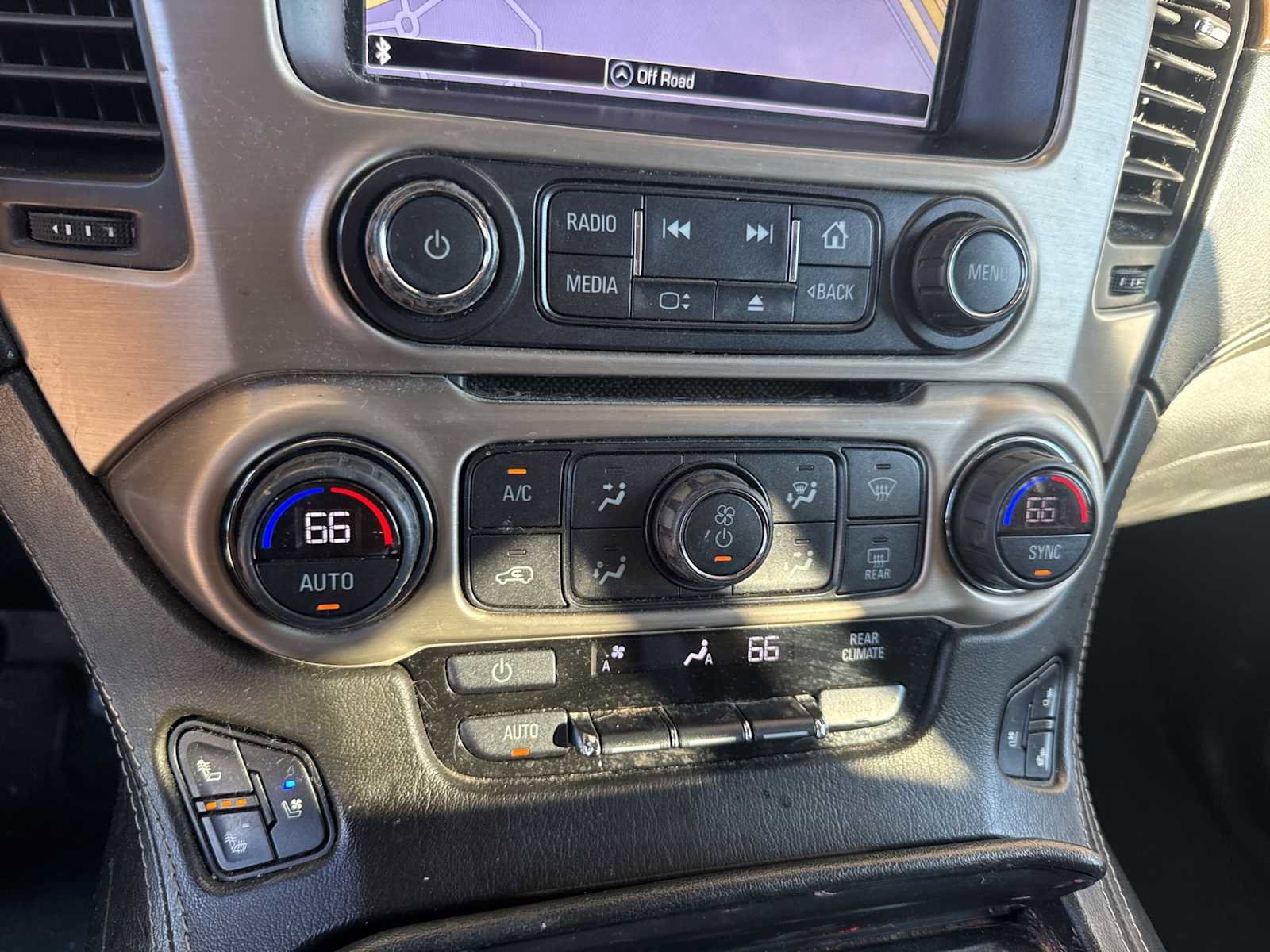 Used 2019 GMC Yukon XL Denali image 7