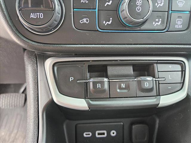 Used 2022 GMC Terrain SLE w/ Driver Convenience Package image 16