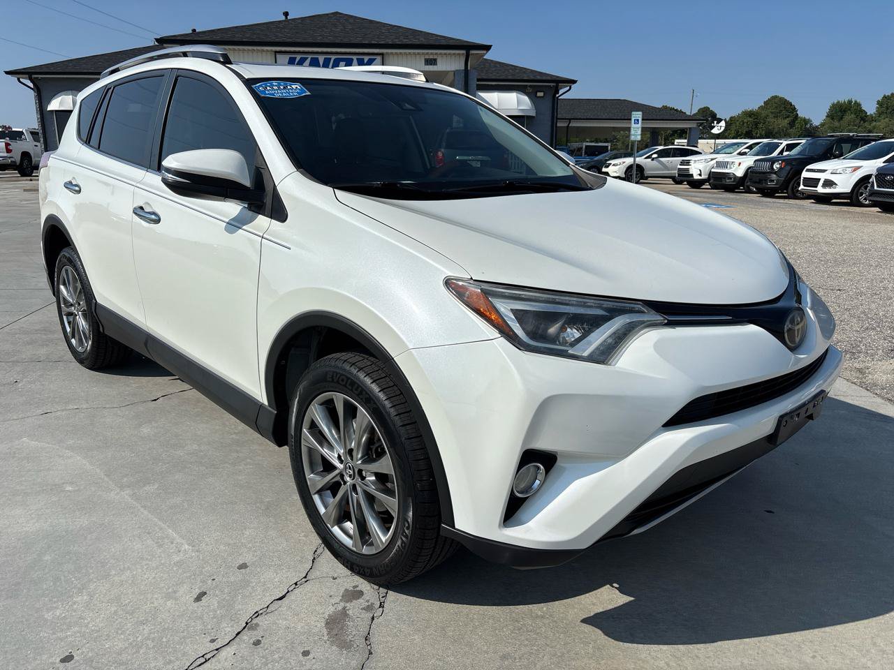 Used 2018 Toyota RAV4 Limited FWD image 2