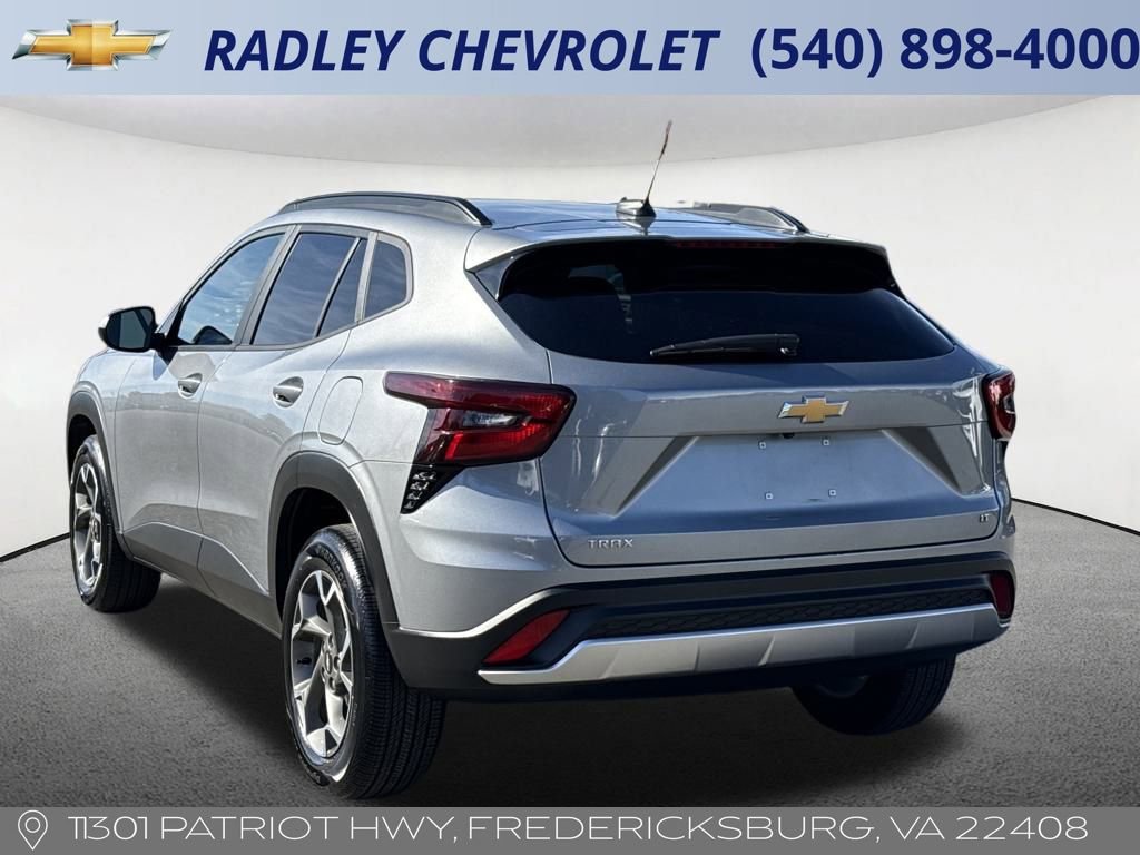 Certified 2024 Chevrolet Trax LT image 3
