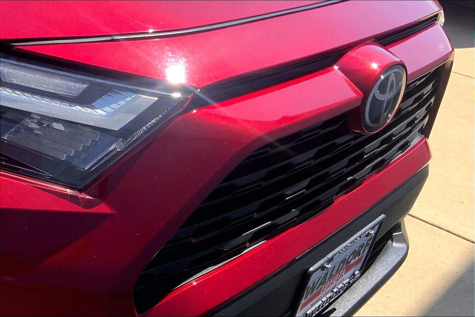 Used 2025 Toyota RAV4 XLE AWD/4WD image 34