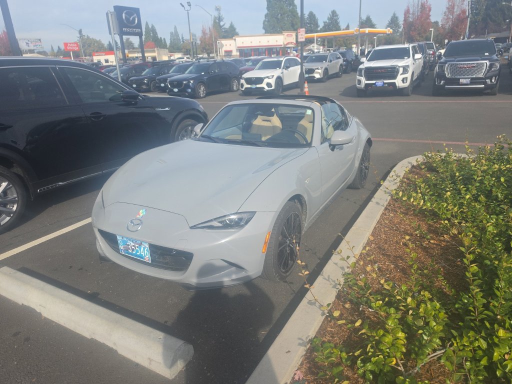 Used 2024 MAZDA MX-5 Miata RF Grand Touring w/ Weather Package RWD image 6