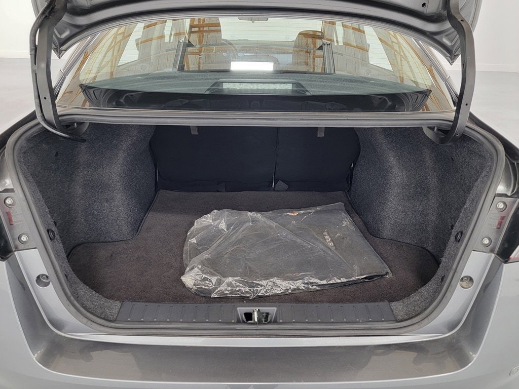Used 2024 Nissan Versa SV w/ Trunk Package FWD image 11