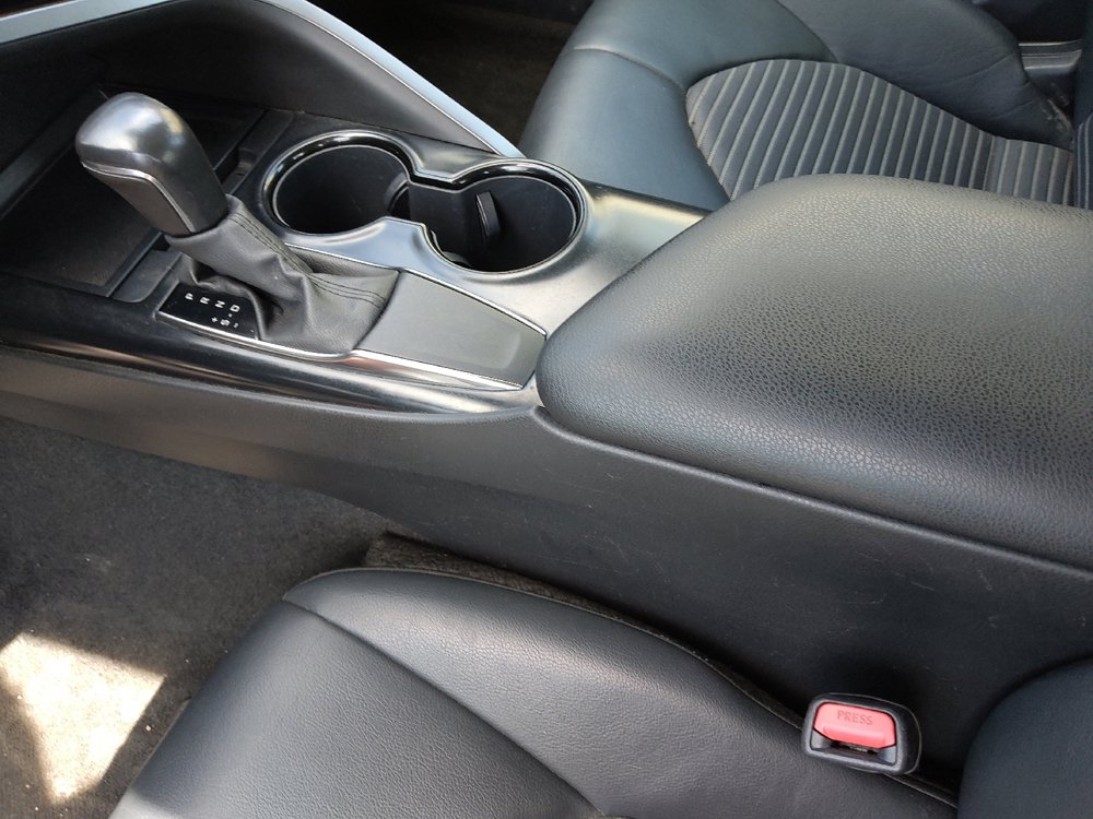 Used 2020 Toyota Camry SE image 26