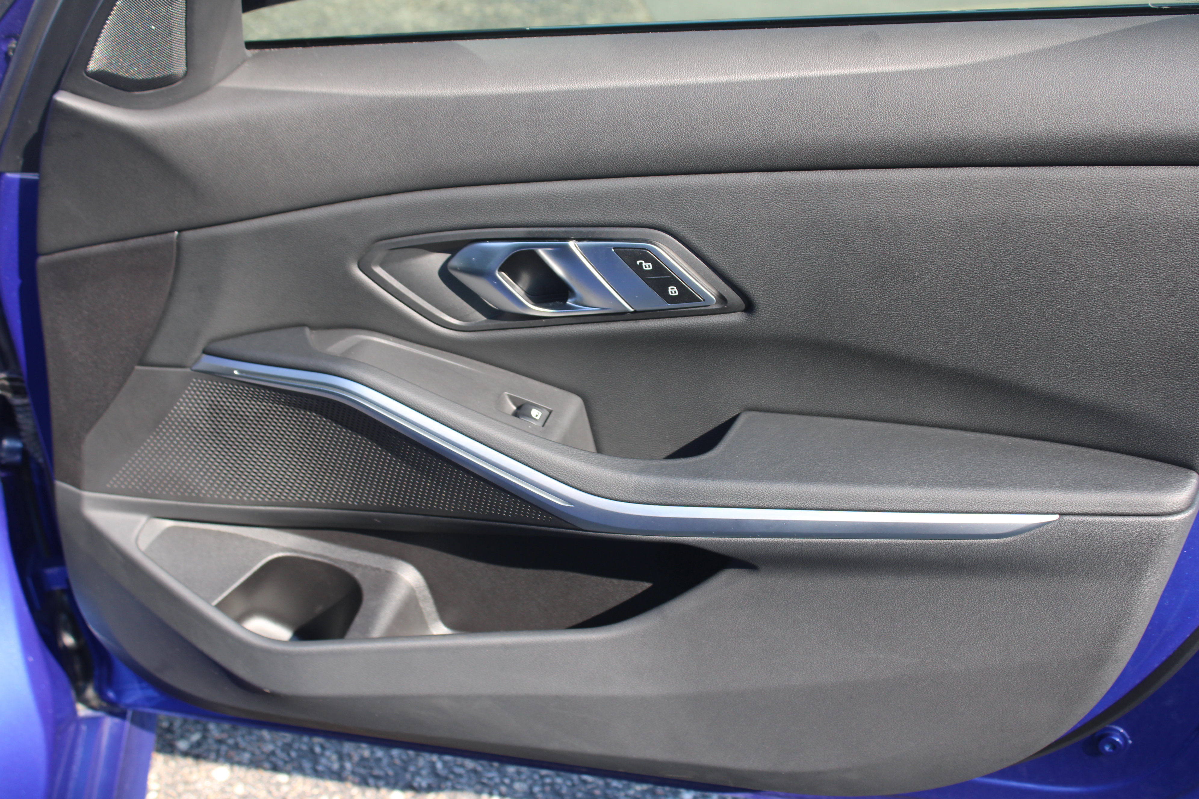 Used 2023 BMW 330i Sedan w/ M Sport Package image 49