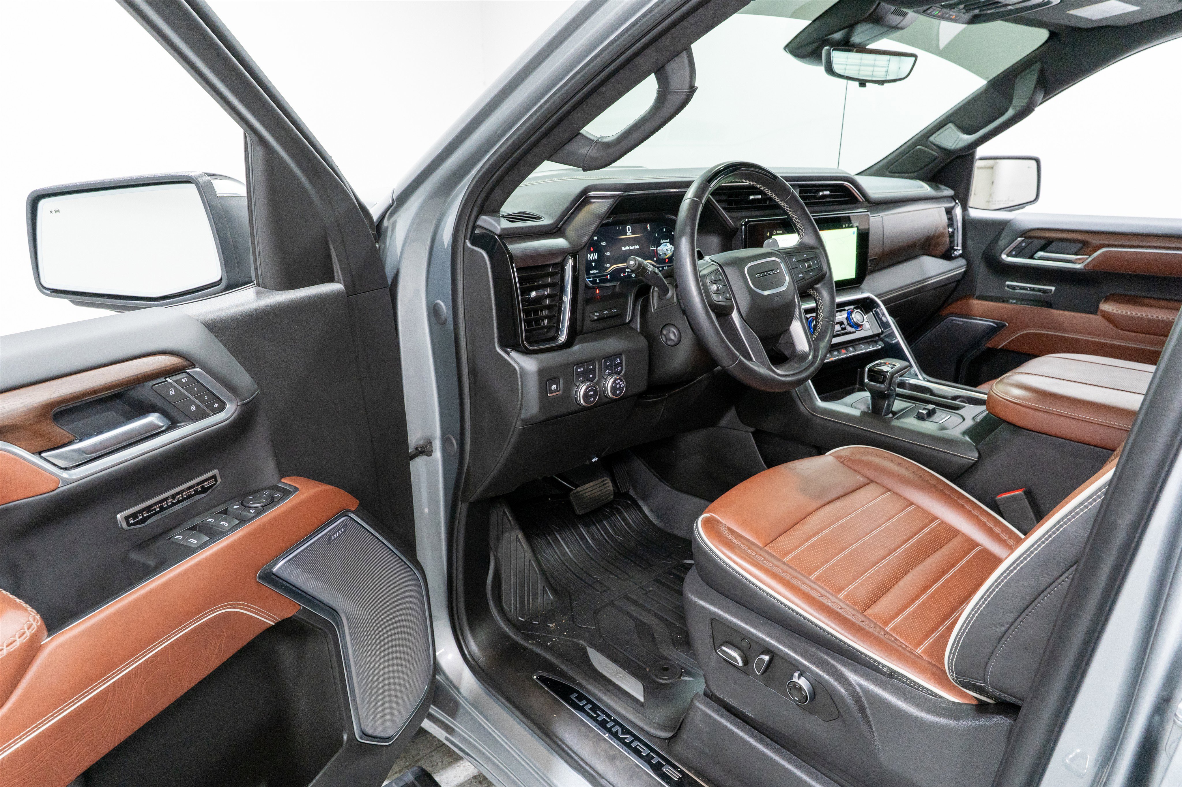 Used 2025 GMC Sierra 1500 Denali Ultimate image 15