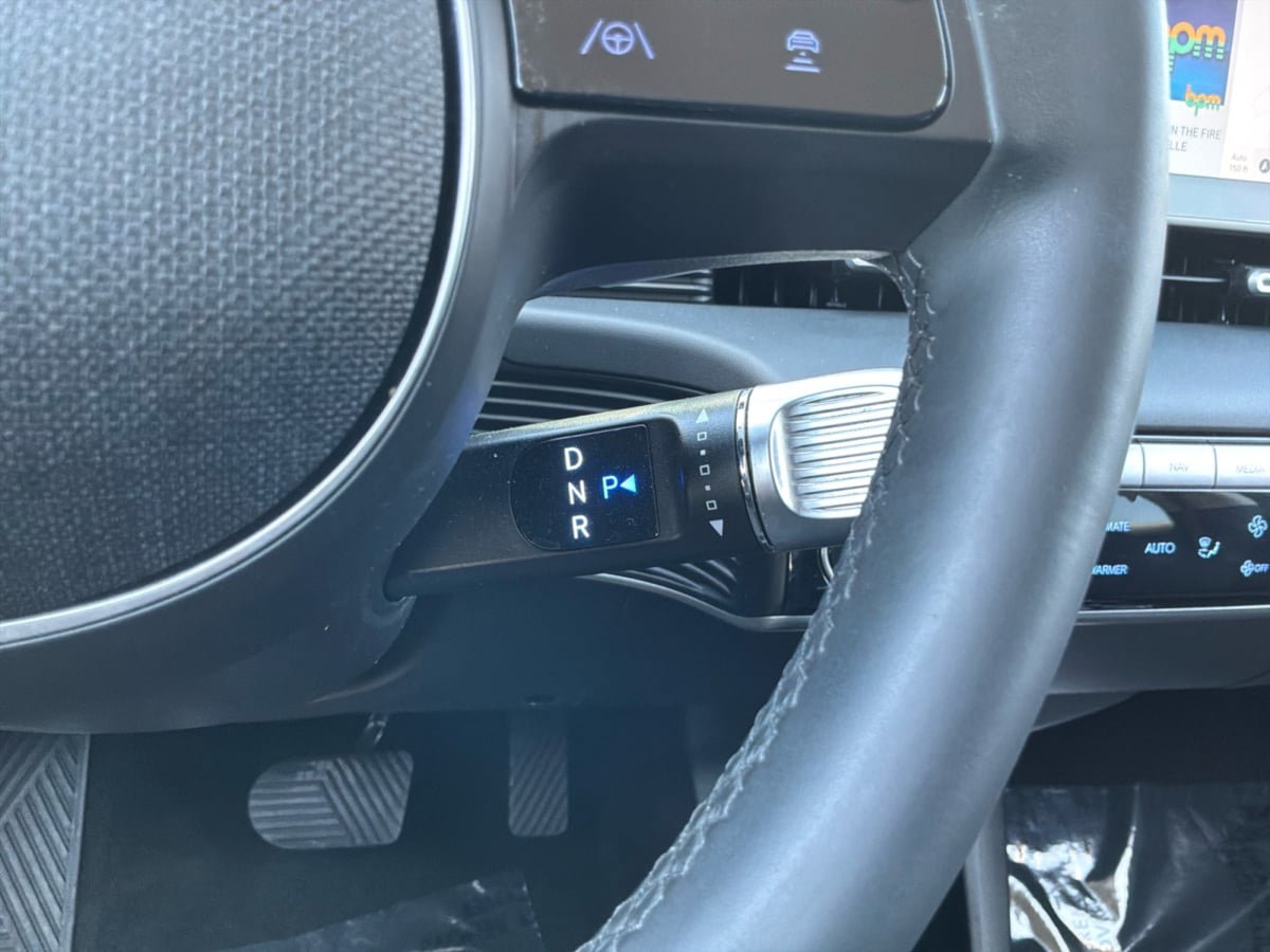 Used 2024 Hyundai Ioniq 5 SE RWD image 16