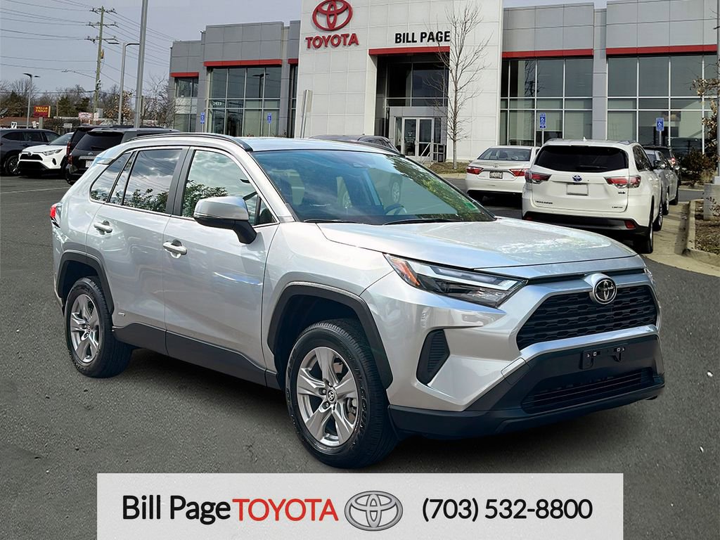 Certified 2025 Toyota RAV4 XLE AWD/4WD image 1