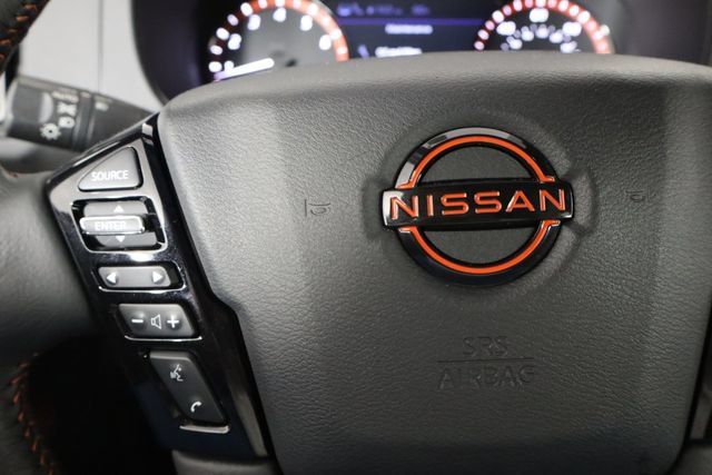 Used 2025 Nissan Frontier Pro-X RWD image 8