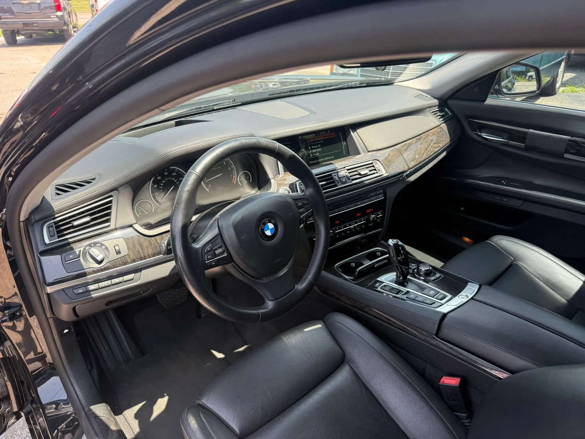 Used 2013 BMW 750Li xDrive AWD/4WD image 11