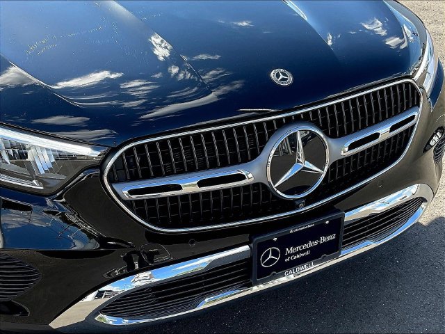 Used 2026 Mercedes-Benz GLC 300 4MATIC image 35