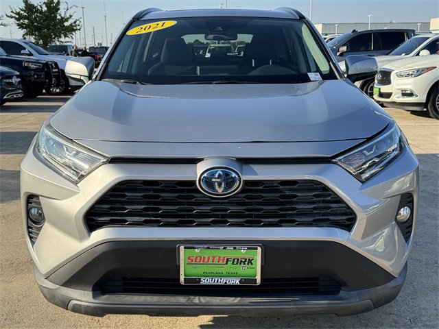 Used 2021 Toyota RAV4 XLE w/ Convenience Package image 7