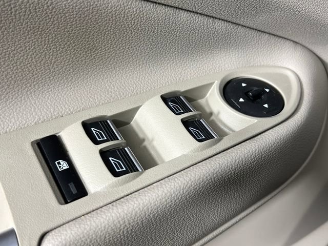 Used 2017 Ford Escape Titanium FWD image 20