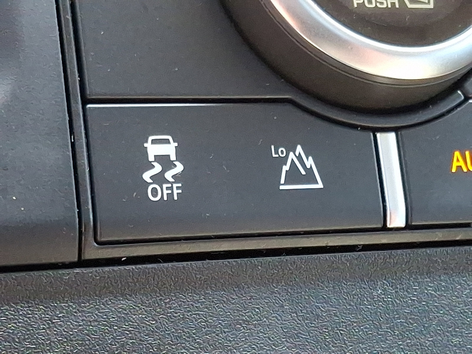 Used 2024 Land Rover Defender 110 S image 24