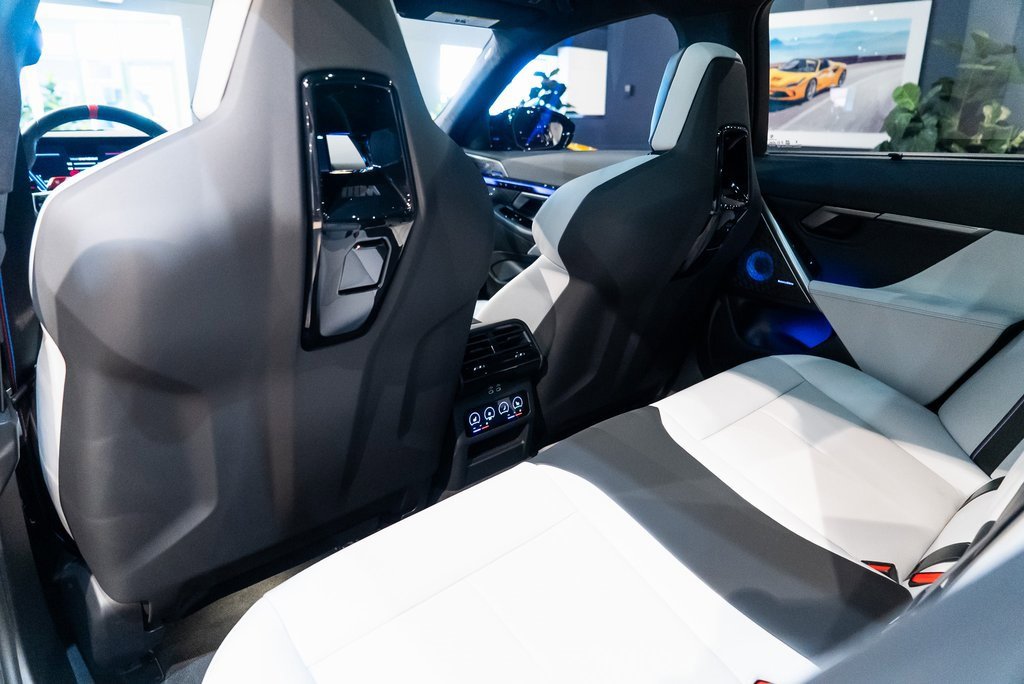 Used 2025 BMW M5 Touring image 34