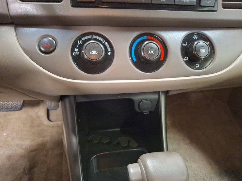 Used 2003 Toyota Camry LE FWD image 22