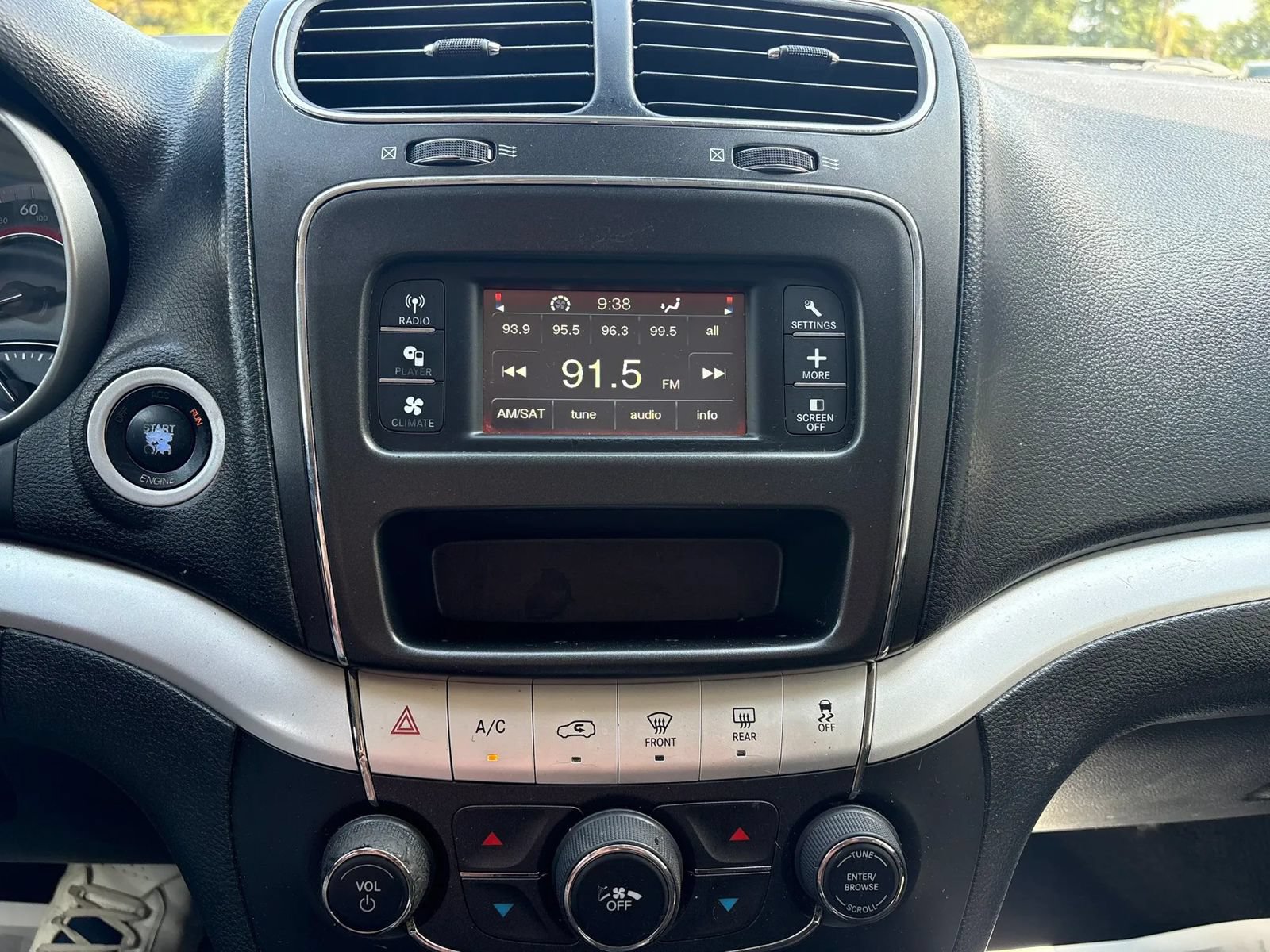 Used 2016 Dodge Journey SE w/ Flexible Seating Group FWD image 13