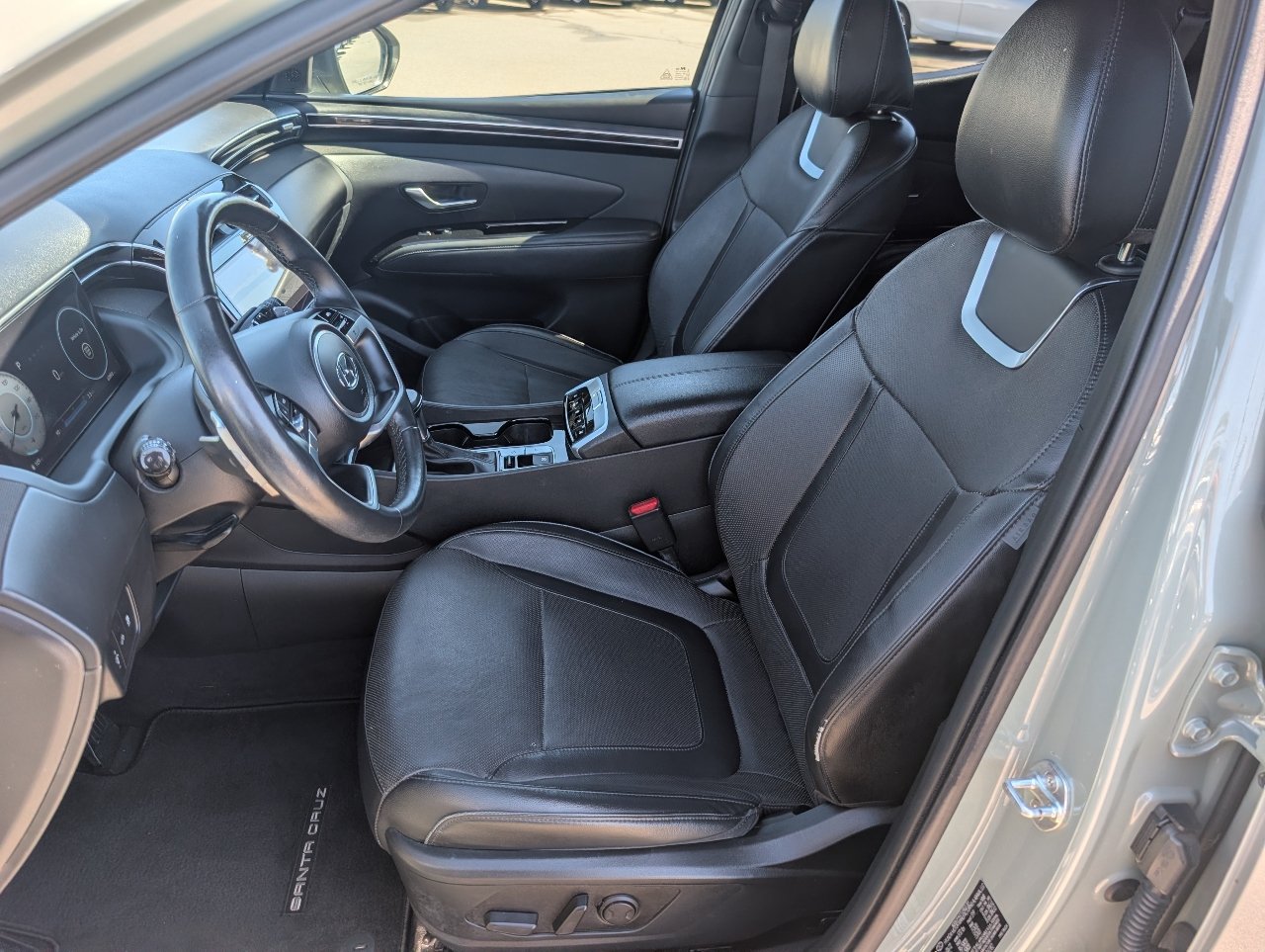 Used 2022 Hyundai Santa Cruz Limited AWD/4WD image 2