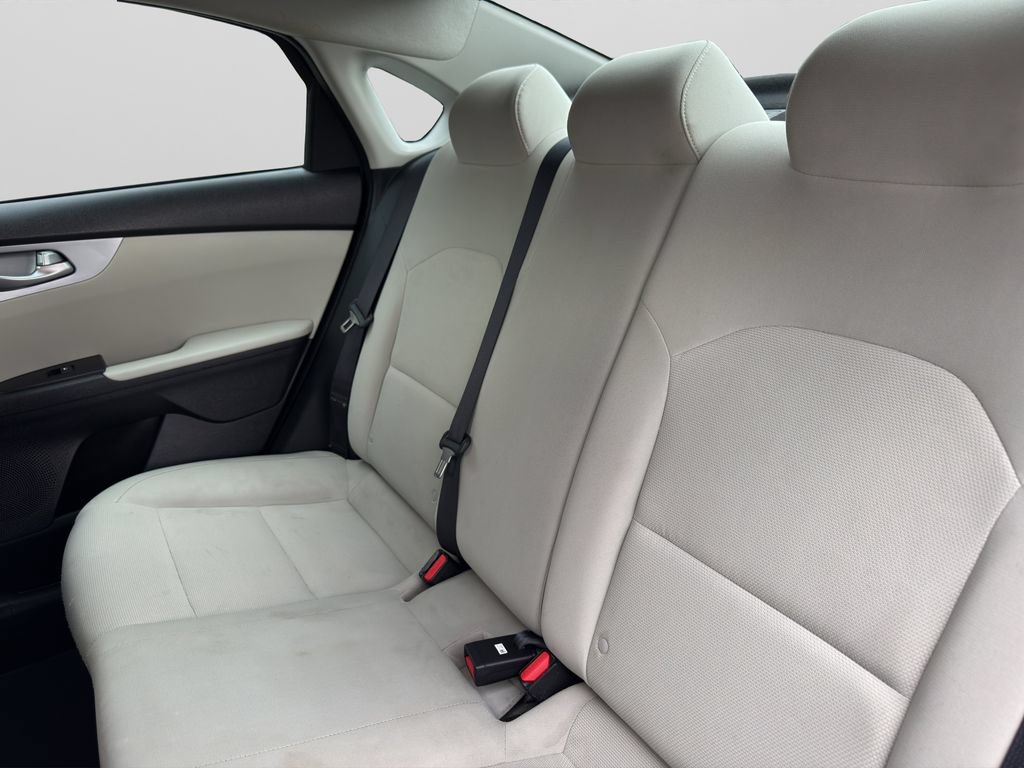 Used 2022 Kia Forte LXS FWD image 16