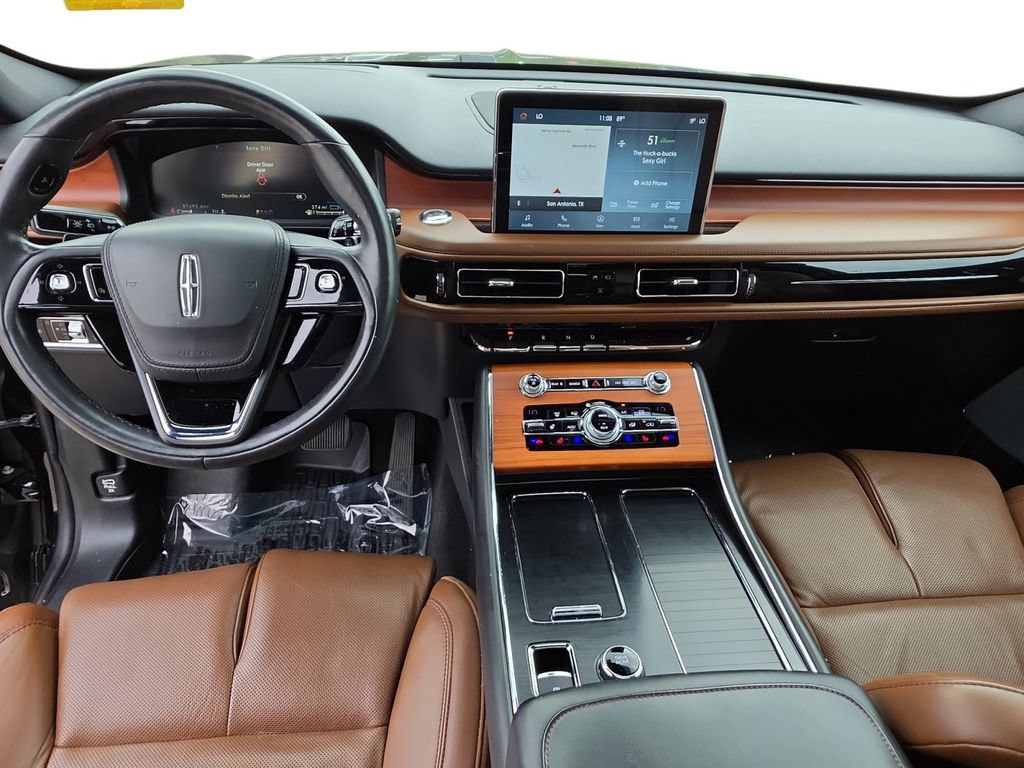 Used 2020 Lincoln Aviator Grand Touring w/ Equipment Group 302A AWD/4WD image 10