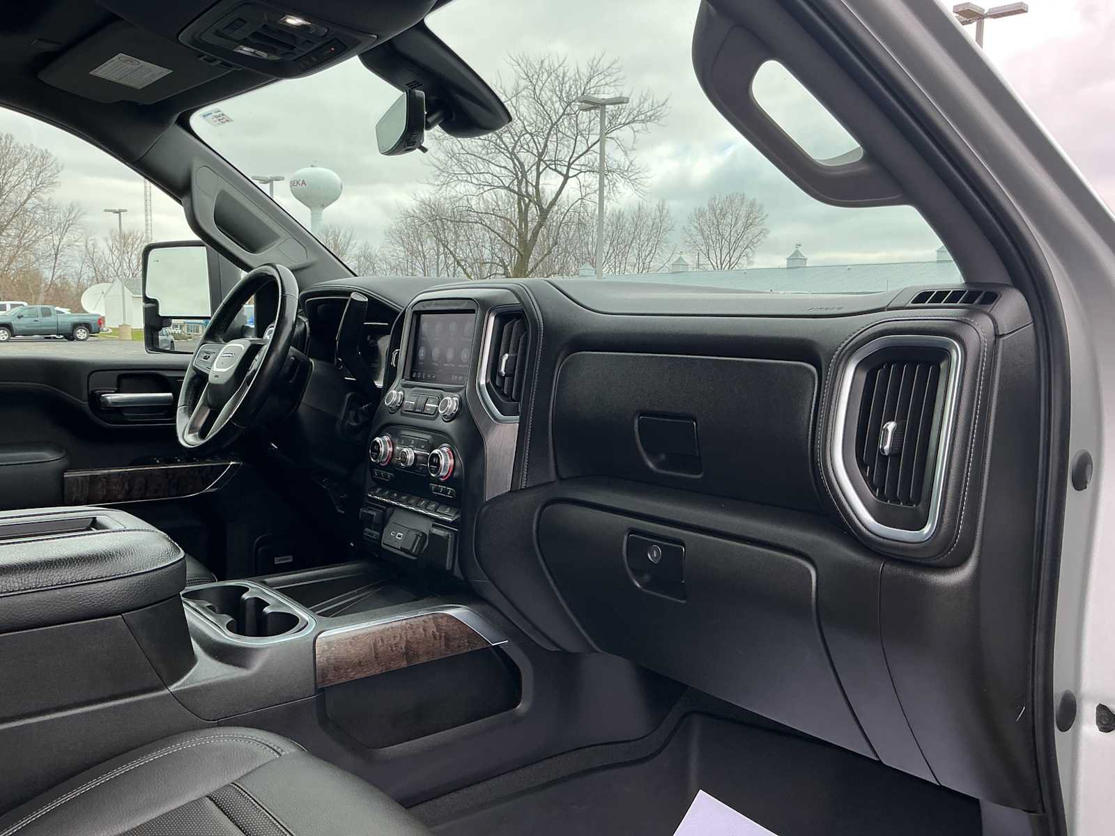 Used 2021 GMC Sierra 2500 Denali w/ Denali Ultimate Package AWD/4WD image 24