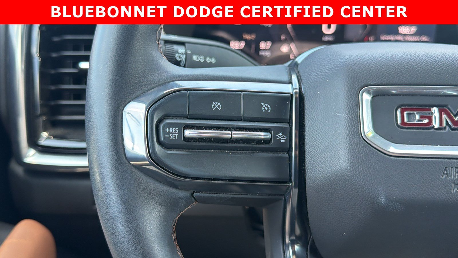 Used 2024 GMC Canyon AT4 w/ Technology Package AWD/4WD image 23