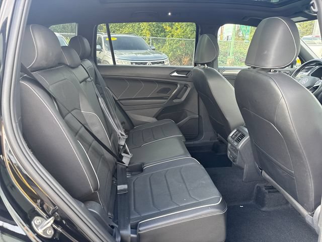 Used 2023 Volkswagen Tiguan SEL R-Line AWD/4WD image 10