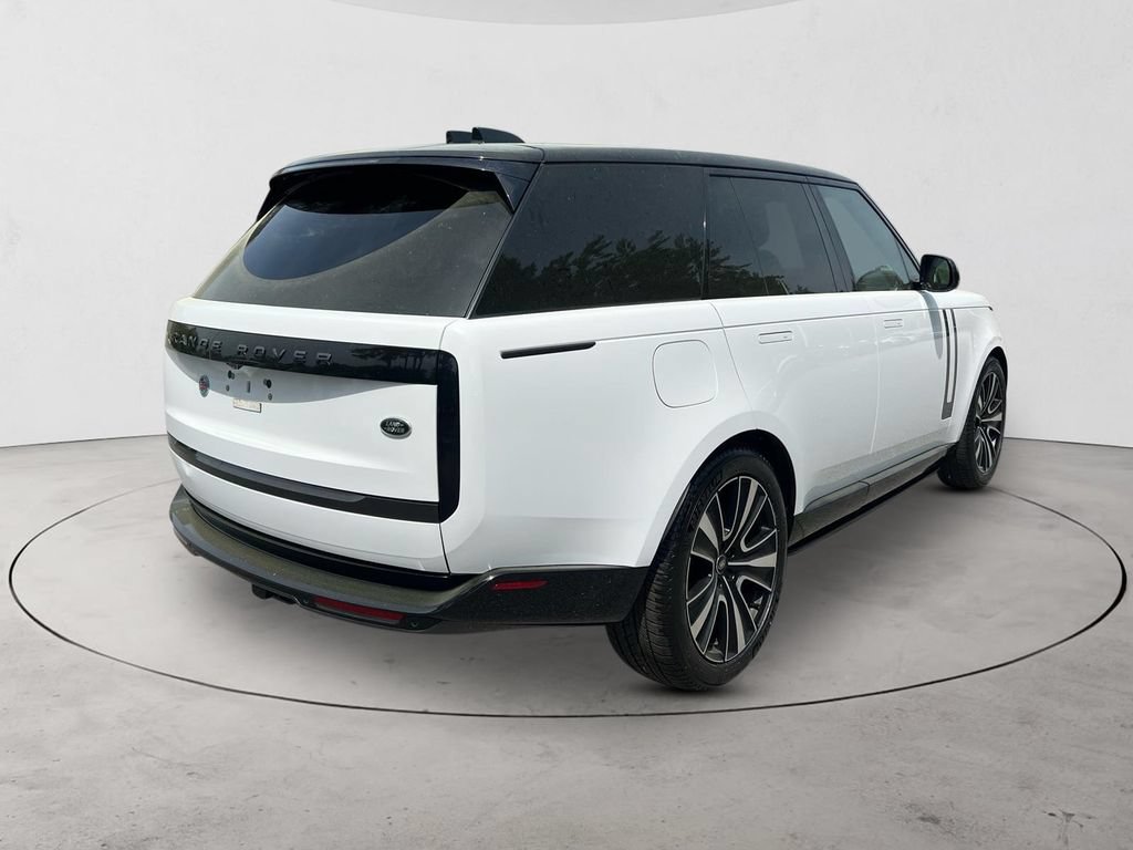 Used 2023 Land Rover Range Rover SE AWD/4WD image 5