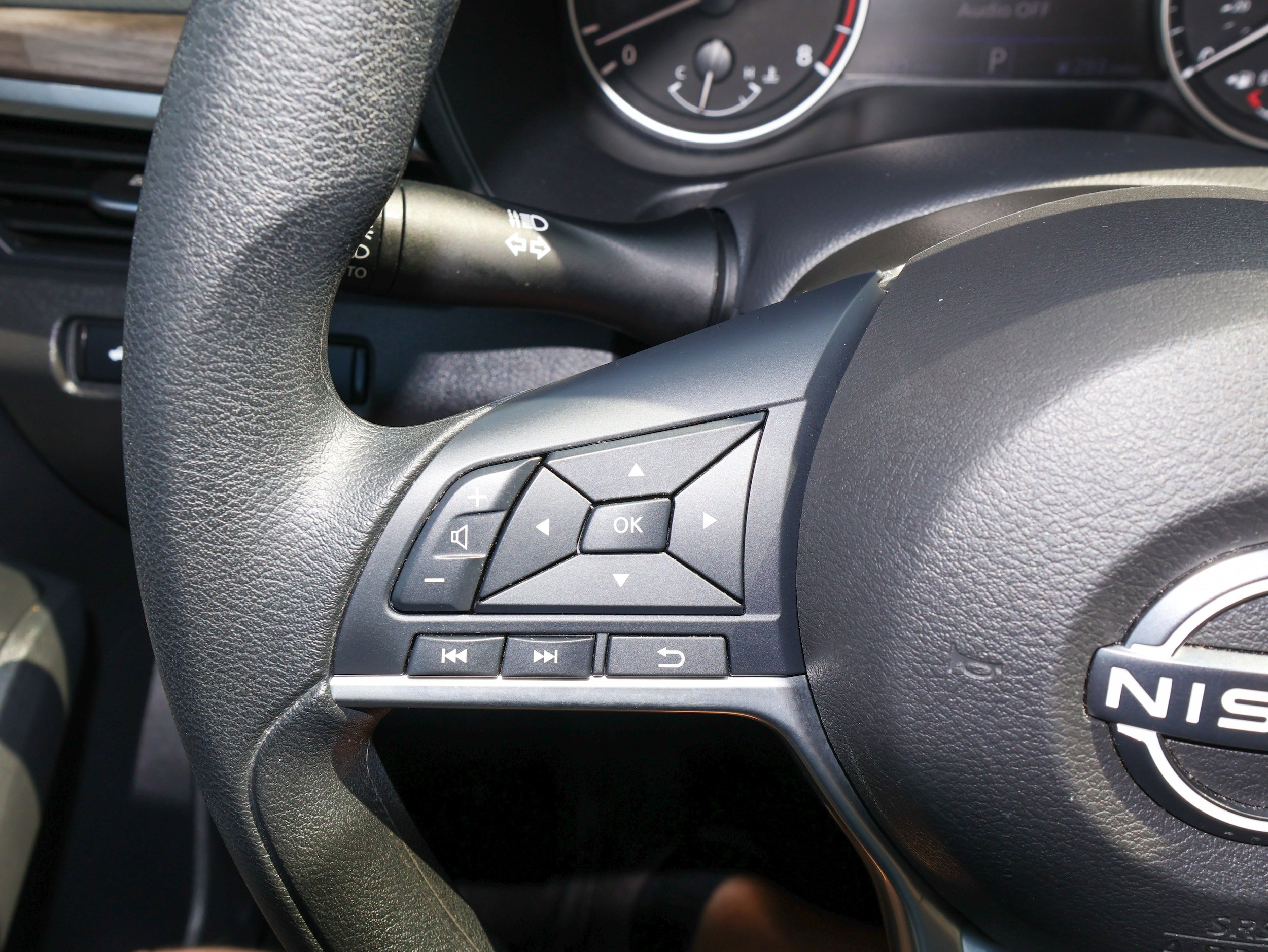 Used 2025 Nissan Altima 2.5 SV FWD image 20