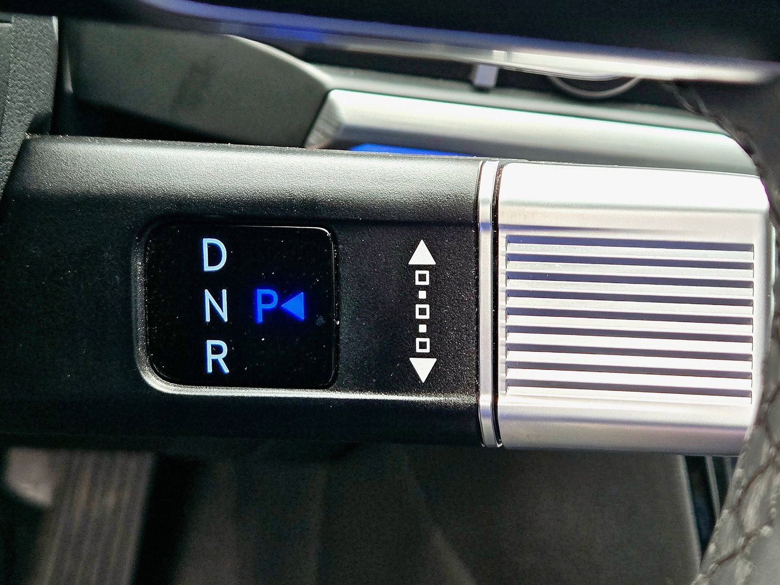 Used 2024 Hyundai Santa Fe Limited FWD image 21