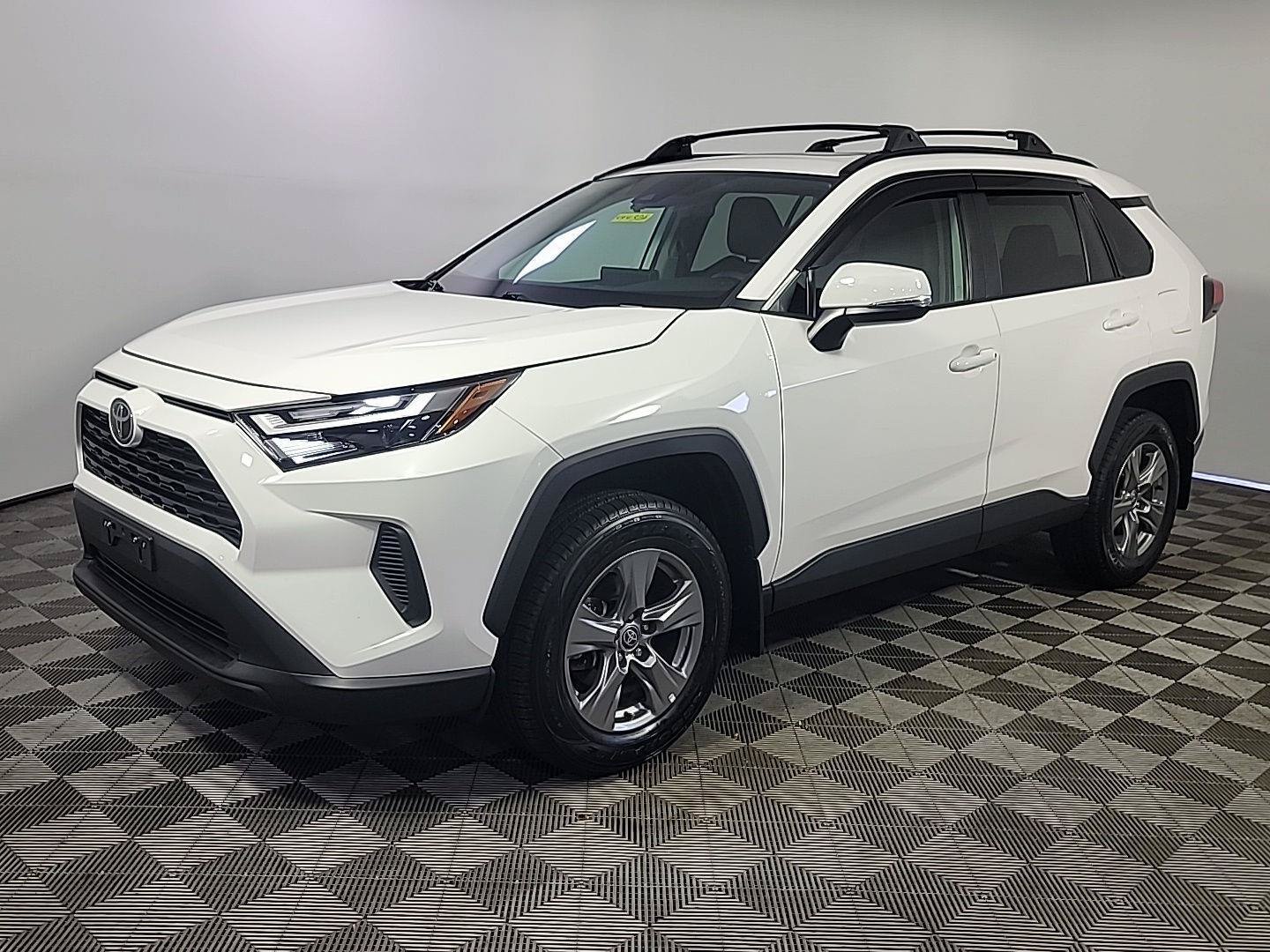Used 2023 Toyota RAV4 XLE w/ Convenience Package AWD/4WD image 12