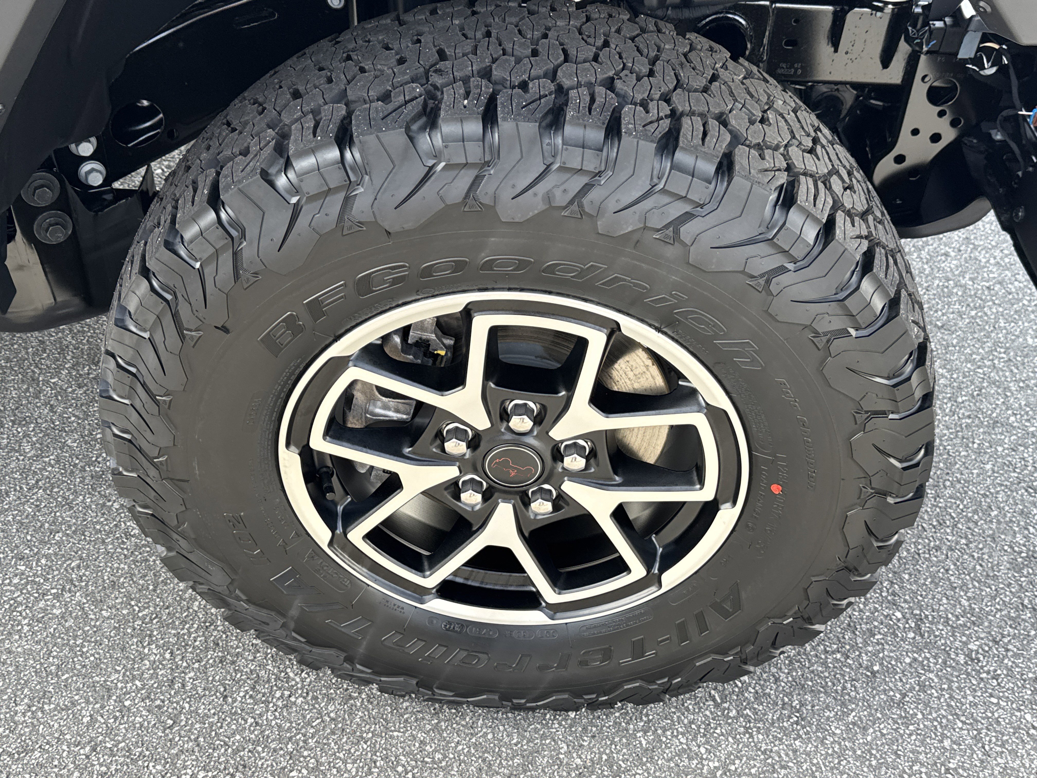 New 2026 Jeep Wrangler Unlimited Rubicon w/ Steel Bumper Group image 16