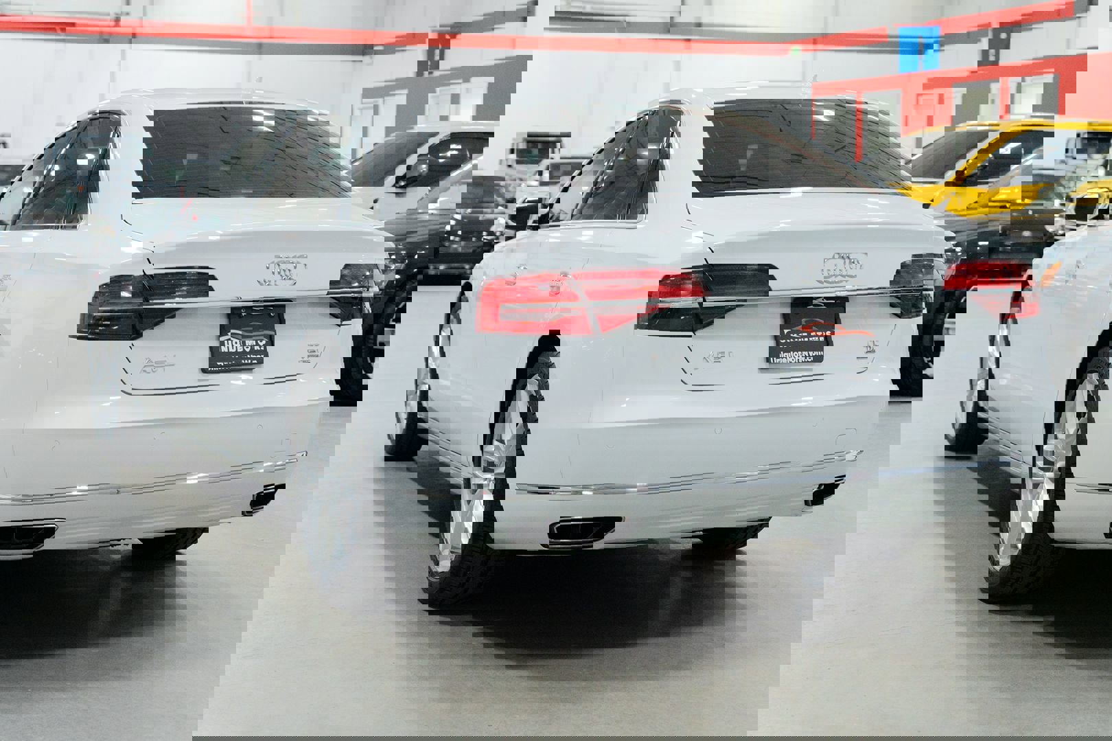 Used 2015 Audi A8 L TDI w/ Premium Package image 4