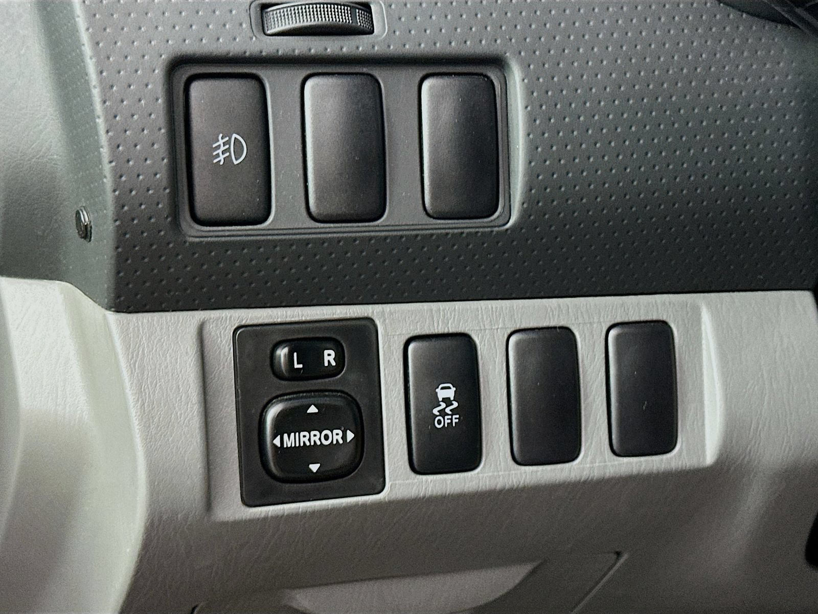 Used 2015 Toyota Tacoma PreRunner w/ SR5 Package RWD image 10