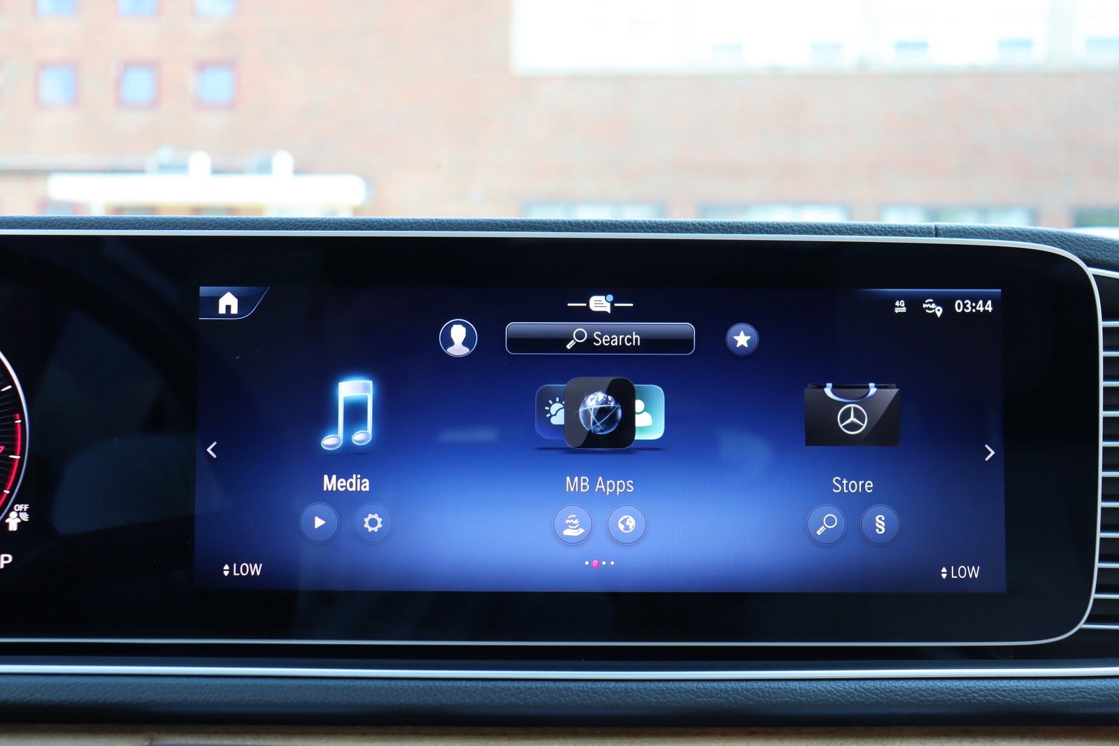 Used 2024 Mercedes-Benz GLS 450 4MATIC image 32