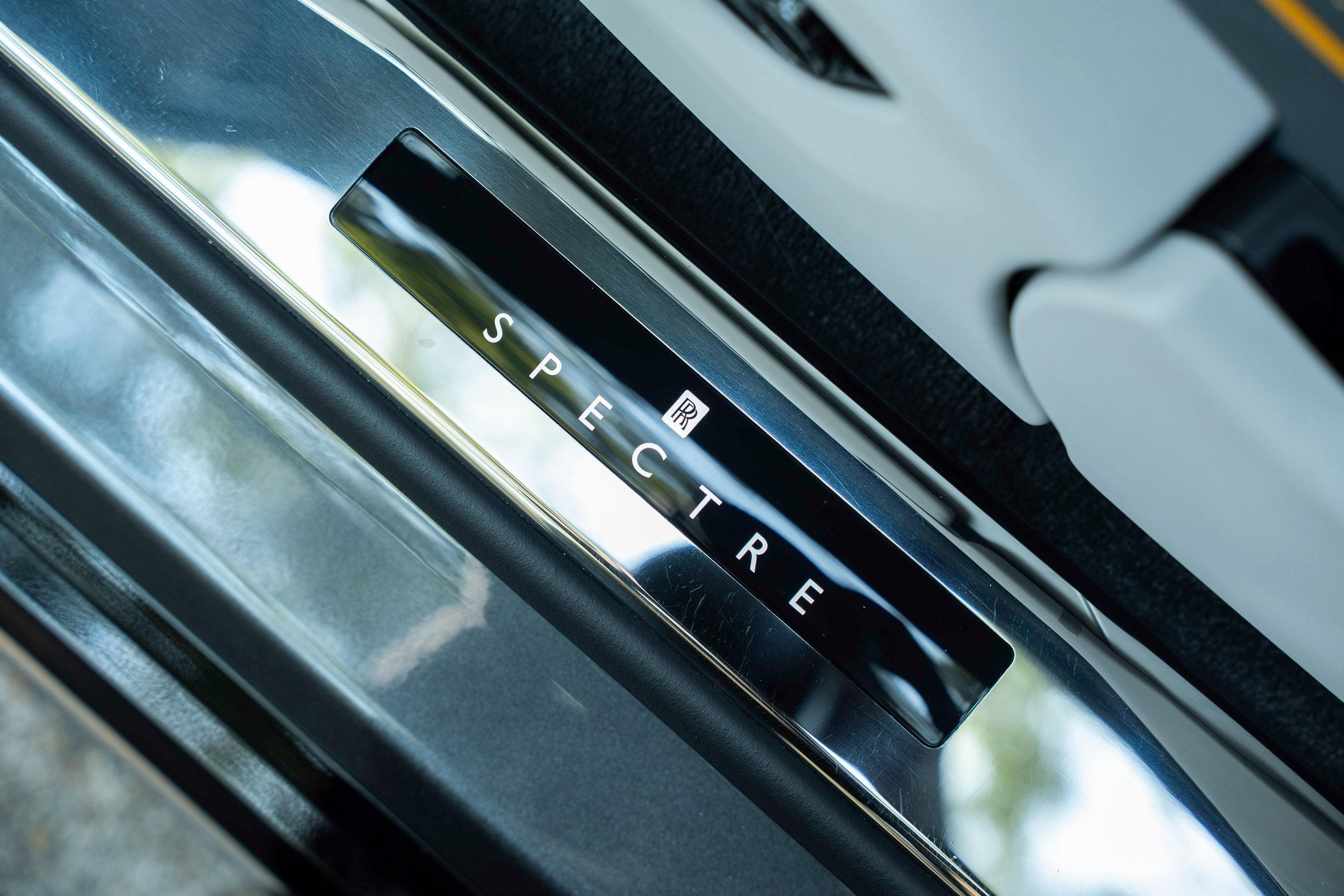 Used 2025 Rolls-Royce Spectre w/ Spectre Launch Package image 19