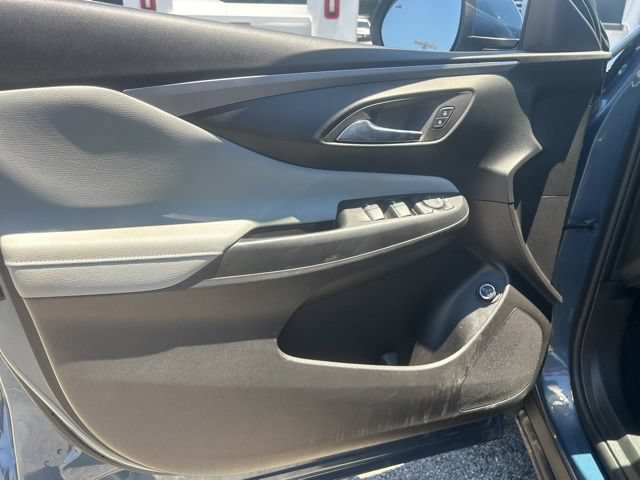 Used 2025 Buick Envista Preferred w/ Convenience II Package FWD image 11