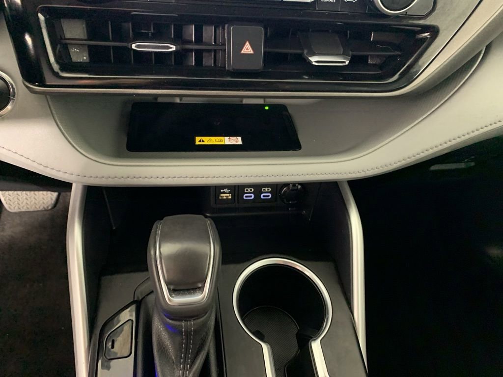 Used 2023 Toyota Highlander XLE image 26