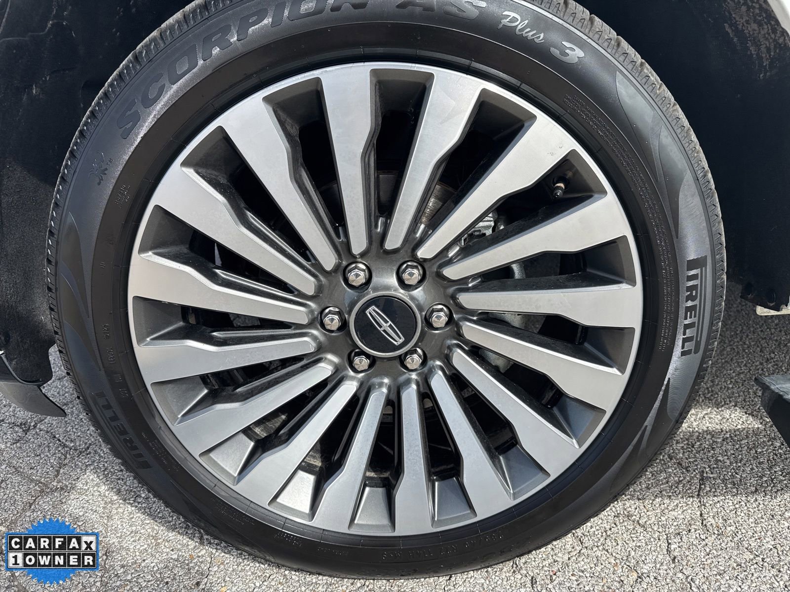 Used 2021 Lincoln Navigator Reserve w/ Luxury Package image 9