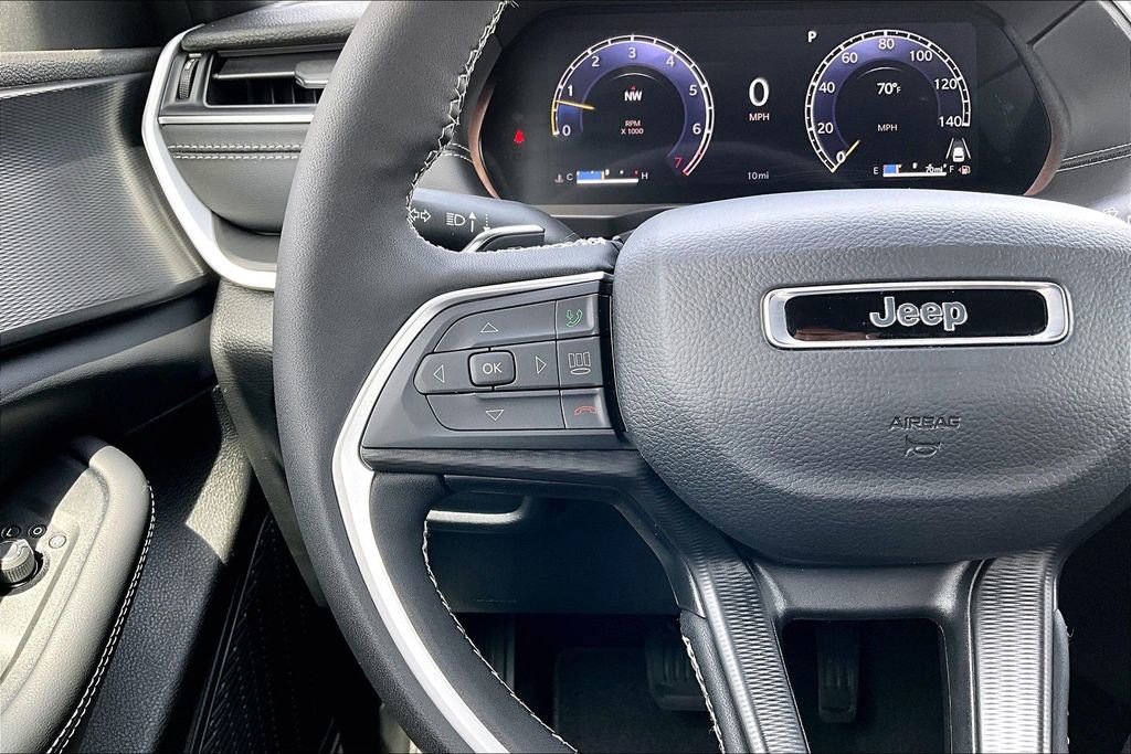 New 2026 Jeep Grand Cherokee L Laredo AWD/4WD image 6