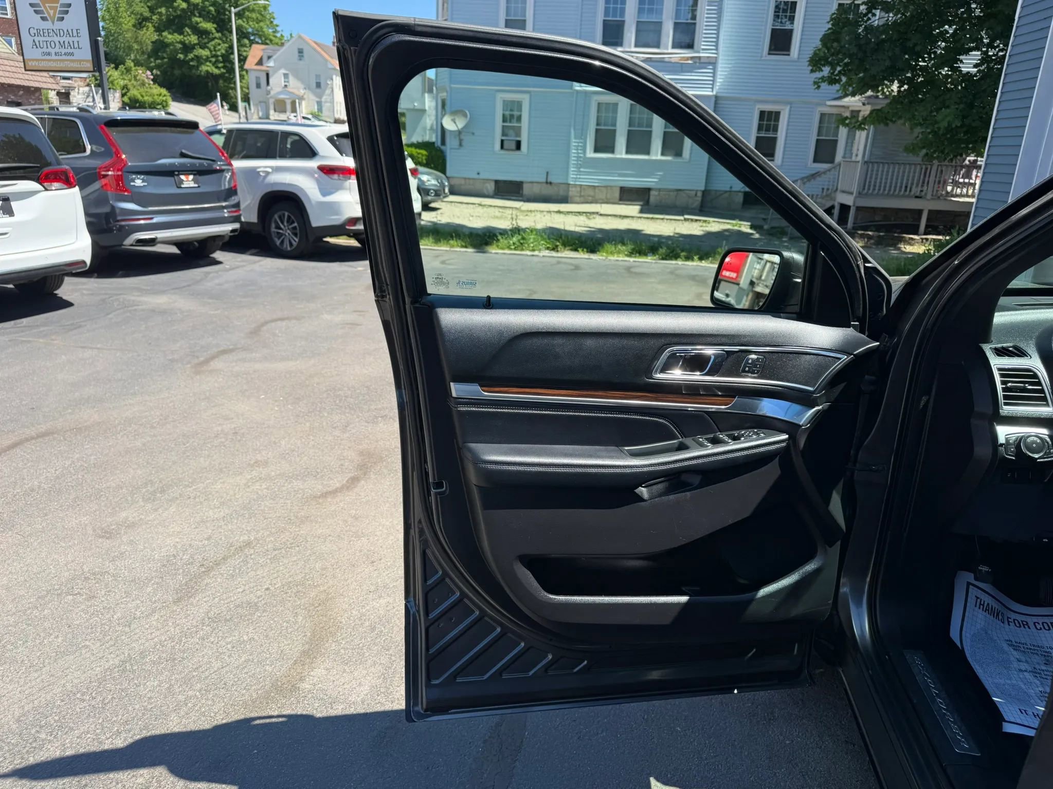 Used 2017 Ford Explorer Limited AWD/4WD image 38